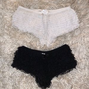 Ruffle booty shorts